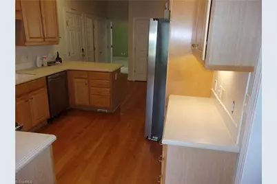 4423 Hunter Oaks Court, High Point, NC 27265 - Photo 8