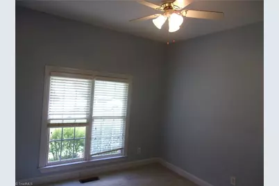 4423 Hunter Oaks Court, High Point, NC 27265 - Photo 26