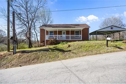 625 Flynn Street, Eden, NC 27288 - Photo 2