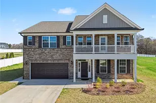 703 Fairmile Dr, Greensboro, NC 27455 - Photo 2