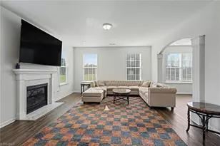 703 Fairmile Dr, Greensboro, NC 27455 - Photo 6