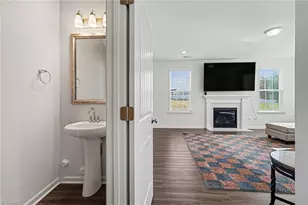 703 Fairmile Dr, Greensboro, NC 27455 - Photo 14