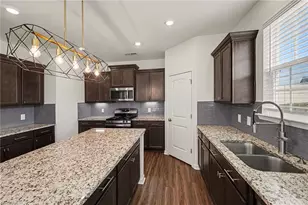 703 Fairmile Dr, Greensboro, NC 27455 - Photo 10