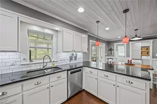 108 Holly Ridge Ln, Mebane, NC 27302 - Photo 14