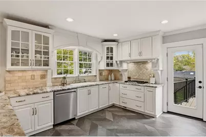 2025 Sussex Lane, Winston-Salem, NC 27104 - Photo 8