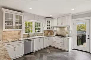 2025 Sussex Ln, Winston-Salem, NC 27104 - Photo 8