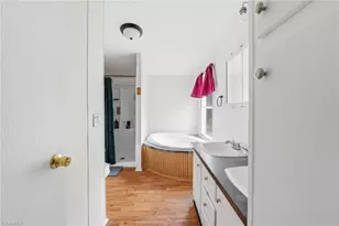 2862 Eagle Point Dr, Trinity, NC 27370 - Photo 14