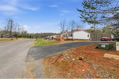 2862 Eagle Point Drive, Trinity, NC 27370 - Photo 30