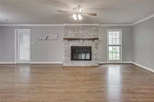 218 Barber St, Asheboro, NC 27203 - Photo 4