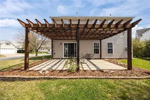 4002 Pepperbush Dr, Greensboro, NC 27405 - Photo 24