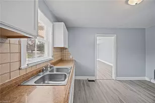 607 Martha Pl, High Point, NC 27263 - Photo 10