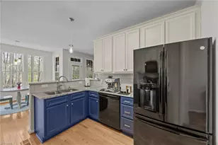 202 Oakmont Ct, Mebane, NC 27302 - Photo 10