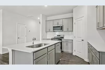 1564 Amberview Lane, Kernersville, NC 27284 - Photo 6