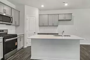 1564 Amberview Ln, Kernersville, NC 27284 - Photo 4