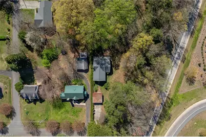 2211 S Hawthorne Road, Winston-Salem, NC 27103 - Photo 38