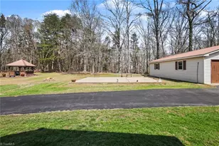 896 Rambling Rd, Randleman, NC 27317 - Photo 26