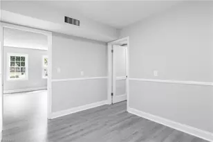 22 Forsyth St, Thomasville, NC 27360 - Photo 10