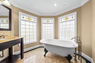 3805 Waldenbrook Rd, Greensboro, NC 27407 - Photo 32