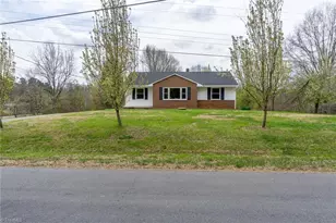 4232 Langden Dr, Winston-Salem, NC 27107 - Photo 2