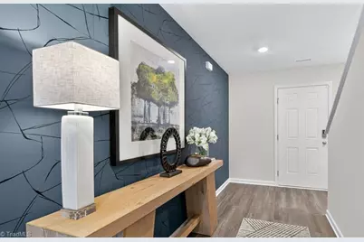 117 Beechwood Circle, Thomasville, NC 27360 - Photo 2