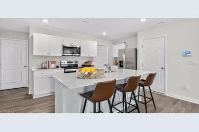 117 Beechwood Circle, Thomasville, NC 27360 - Photo 16