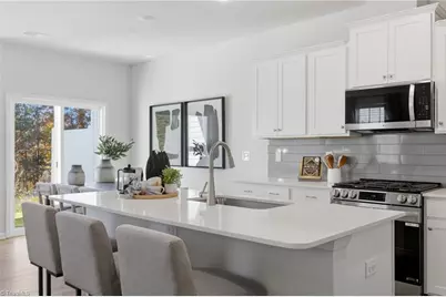 1802 Pheasant Trace Circle, Kernersville, NC 27284 - Photo 4