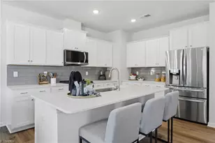 1802 Pheasant Trce Cir, Kernersville, NC 27284 - Photo 6