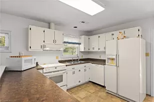 145 Kerner Knls Dr, Kernersville, NC 27284 - Photo 4