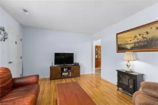 145 Kerner Knls Dr, Kernersville, NC 27284 - Photo 2