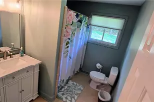 105 Mendenhall Rd, Jamestown, NC 27282 - Photo 16