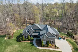 8404 Robert Mohr Ct, Greensboro, NC 27455 - Photo 8