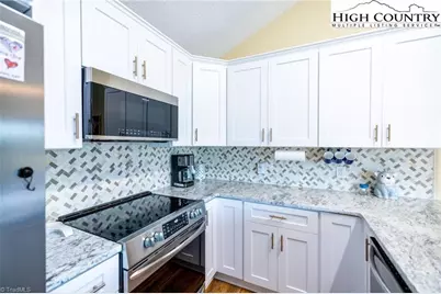 30 Village Road, Roaring Gap, NC 28668 - Photo 18