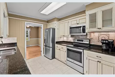 220 Cedarwood Drive, Jamestown, NC 27282 - Photo 8