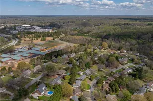 5520 Robinridge Rd, Greensboro, NC 27410 - Photo 44