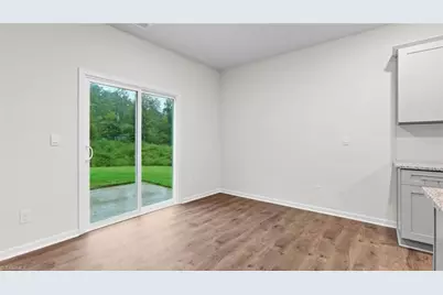 3002 Middle Creek Lane, Greensboro, NC 27405 - Photo 10