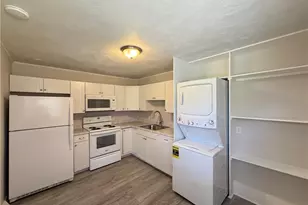 831 Delmonte Dr, Winston-Salem, NC 27106 - Photo 4