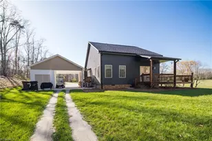 1626 Black Mountain Rd, Pilot Mountain, NC 27041 - Photo 42