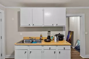 210 Morgan Pl, High Point, NC 27260 - Photo 10