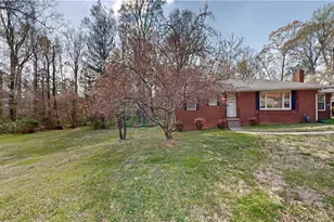 117 Hillcrest Rd, Thomasville, NC 27360 - Photo 4