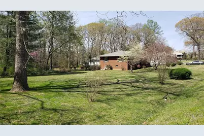 117 Hillcrest Road, Thomasville, NC 27360 - Photo 2