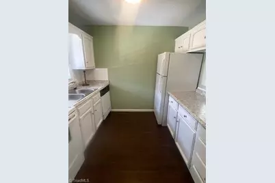 114 Cedar Cove Lane, Winston-Salem, NC 27104 - Photo 4