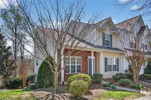 96 Tannenbaum Cir, Greensboro, NC 27410 - Photo 6