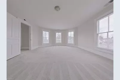 304 Oakwood Street, High Point, NC 27262 - Photo 12