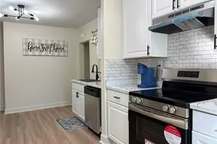 1053 Hoots Rd, Yadkinville, NC 27055 - Photo 8