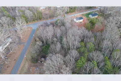 130 Vintage Road, Eden, NC 27288 - Photo 8