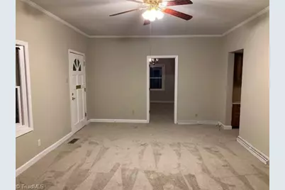 130 N Oakland Avenue, Eden, NC 27288 - Photo 2