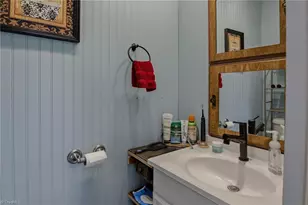 4585 Oak Ridge Dr, Winston-Salem, NC 27105 - Photo 18