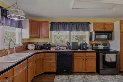 4585 Oak Ridge Drive, Winston-Salem, NC 27105 - Photo 14