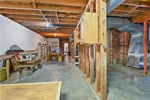 1903 Huntington Rd, Greensboro, NC 27408 - Photo 34