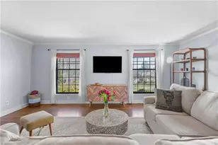 1903 Huntington Rd, Greensboro, NC 27408 - Photo 6